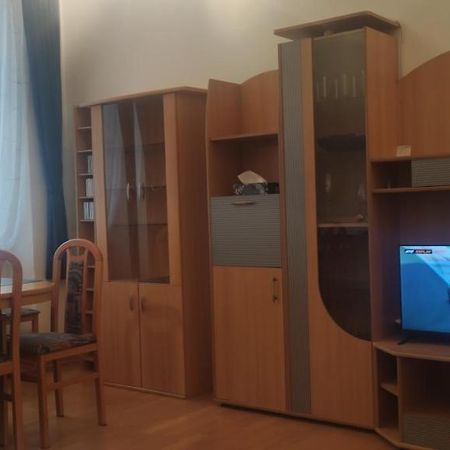 2-Room Appartment Near Westbahnhof Vienna Luaran gambar