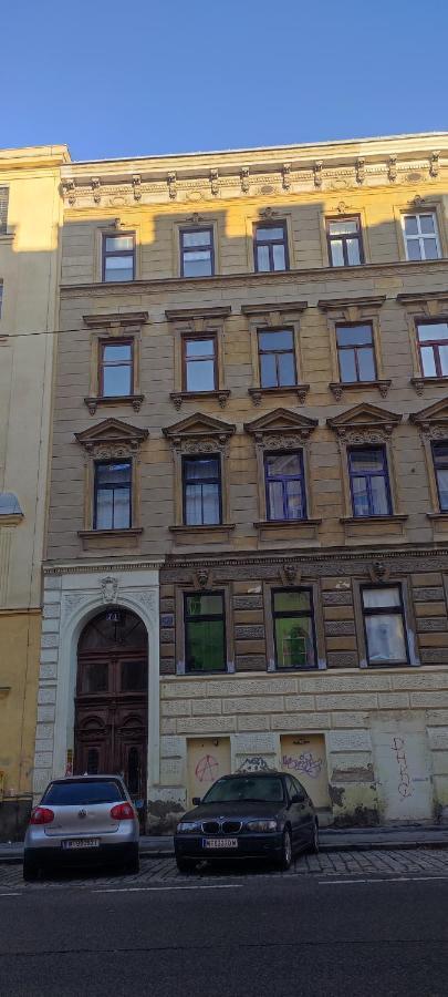 2-Room Appartment Near Westbahnhof Vienna Luaran gambar